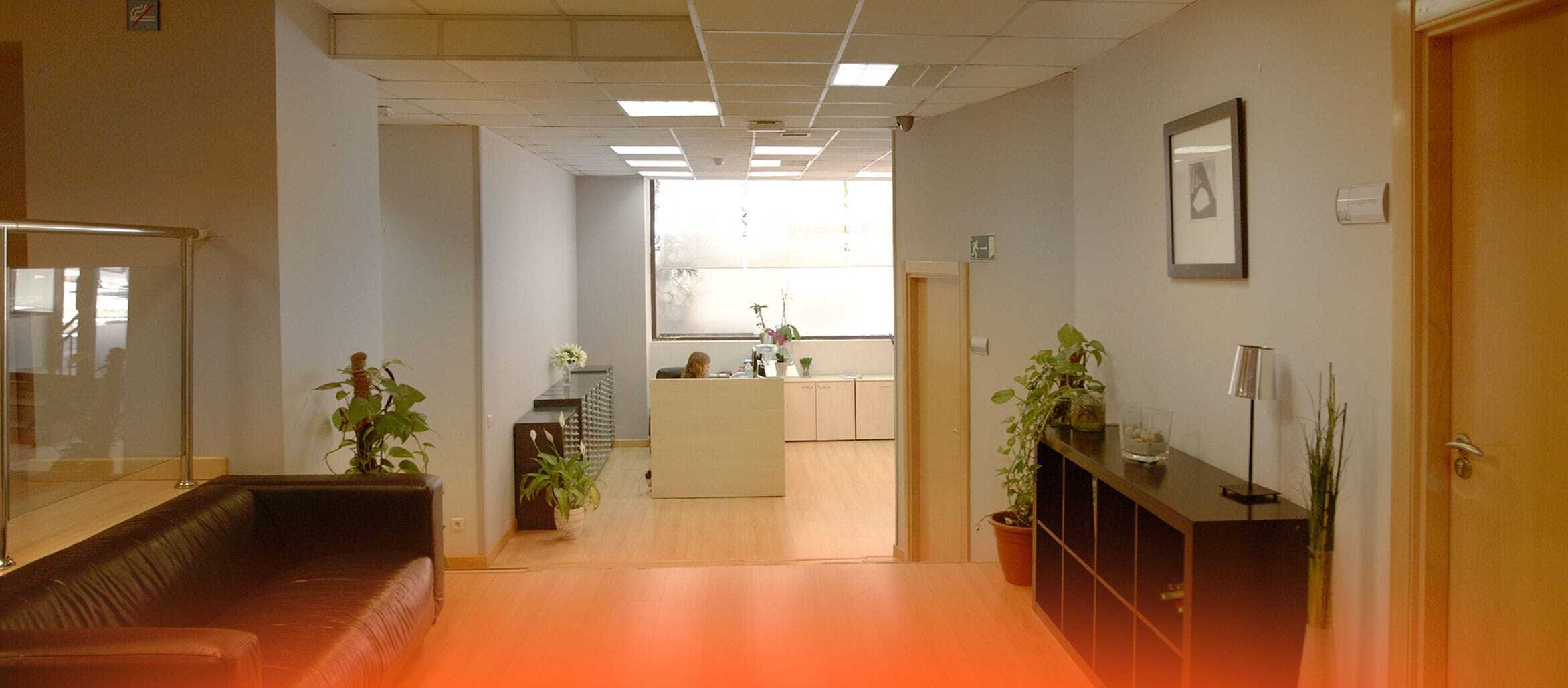Encuentra el espacio de oficina perfecto en Madrid con CN Centros de Negocios. Flexibilidad y servicios premium para tu empresa
