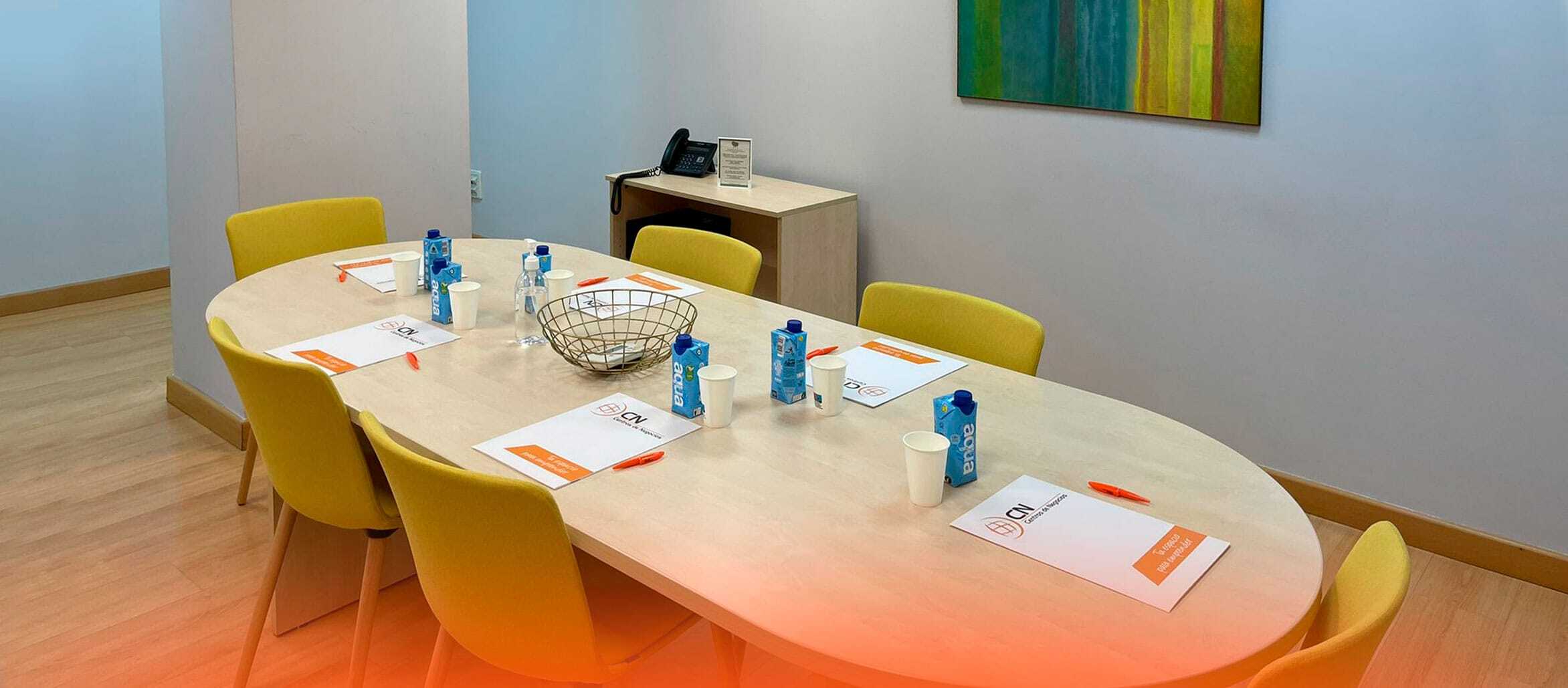 CN Centros de Negocios en Madrid centro o sevilla ciudad céntrico: alquiler de oficinas flexibles, salas de reuniones y espacios para empresas, horas de secretariado